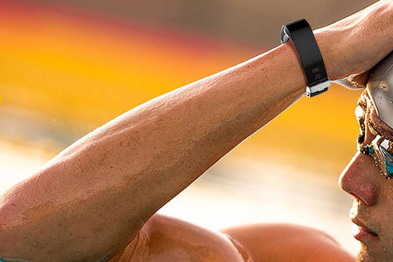 Calorie Monitoring Wristband Fitness Tracker Weather Temperature Sports Sharing